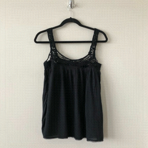 Aritzia Wilfred Free Lace Trim Flowy Tank
